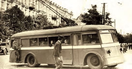 ЯТБ-2 в Киеве, 1944 г.